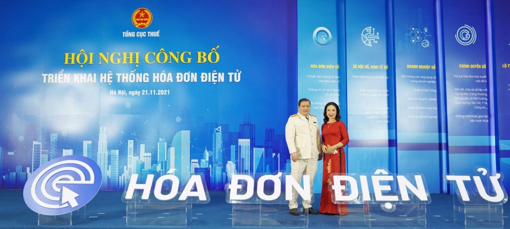 TGD Dinh Thi Thuy cung ong Phi Van Tuan Pho Cuc truong Tong cuc thue